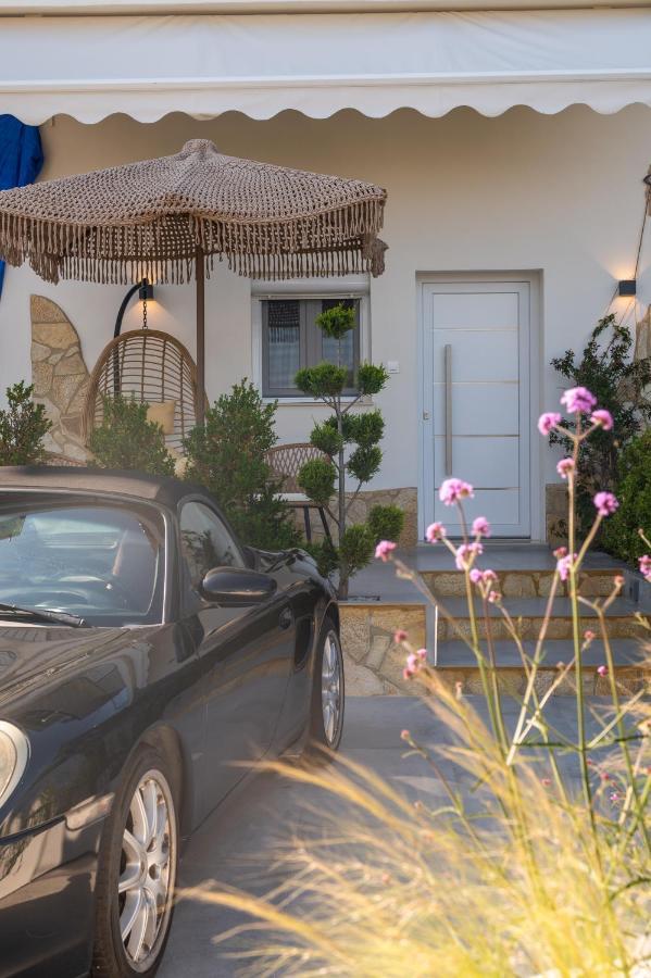 Melitta'S Luxury Apartments Anthousa  Exterior photo