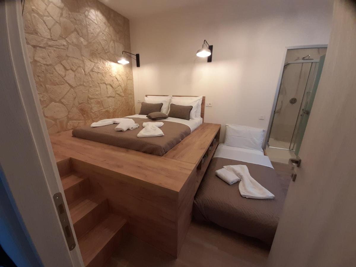 Melitta'S Luxury Apartments Anthousa  Exterior photo